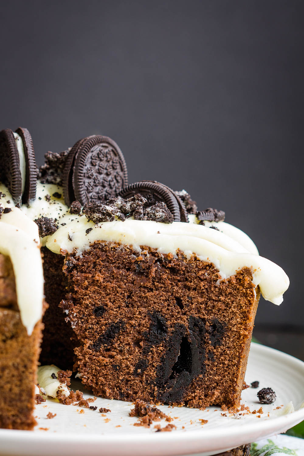 Chocolate Fudge Oreo Pound Cake