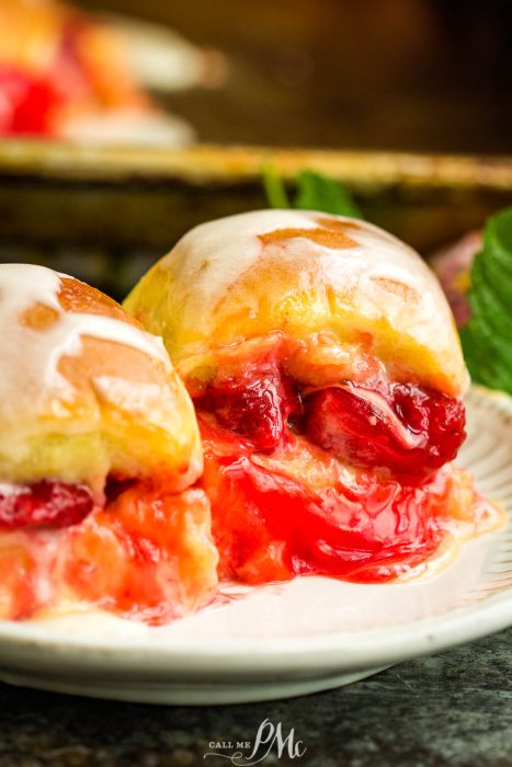 Hawaiian Rolls Strawberry Cheesecake Sliders