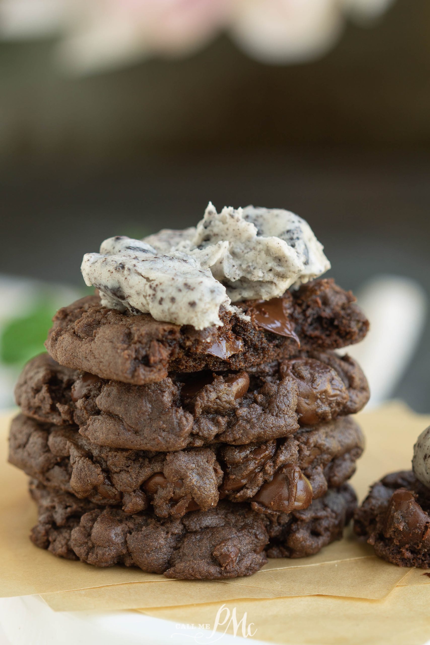 Fudge Cookies with Oreo Frosting (chocolate cake mix cookies)