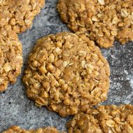 BISCOFF OATMEAL TOFFEE CRUNCH COOKIES