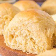 SOURDOUGH DISCARD DINNER ROLLS