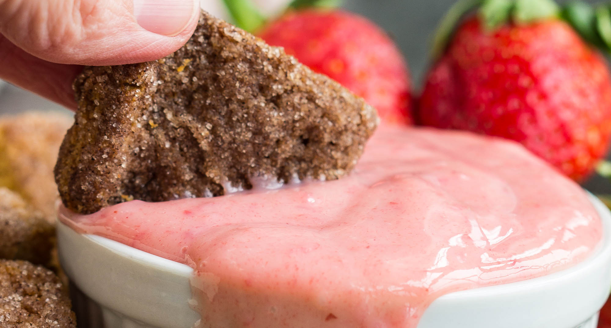 CINNAMON CHIPS with DAIQUIRI DIP