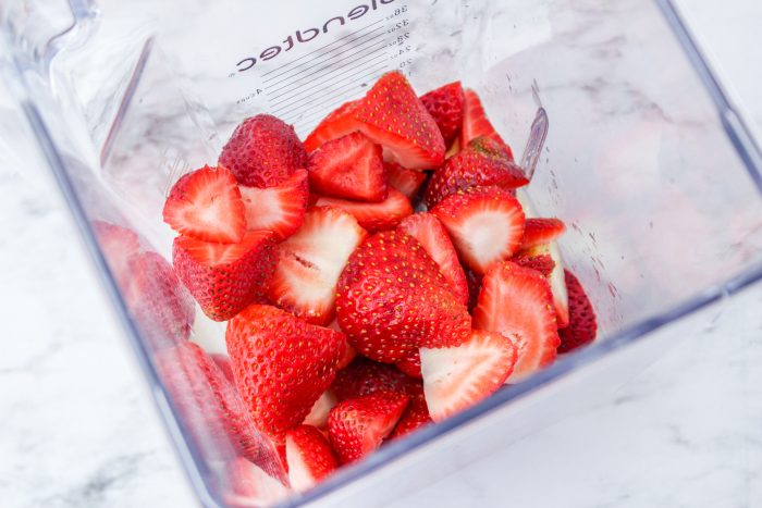 strawberries in blender