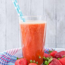 Boozy strawberry iced tea
