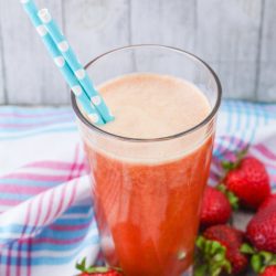 Boozy strawberry iced tea