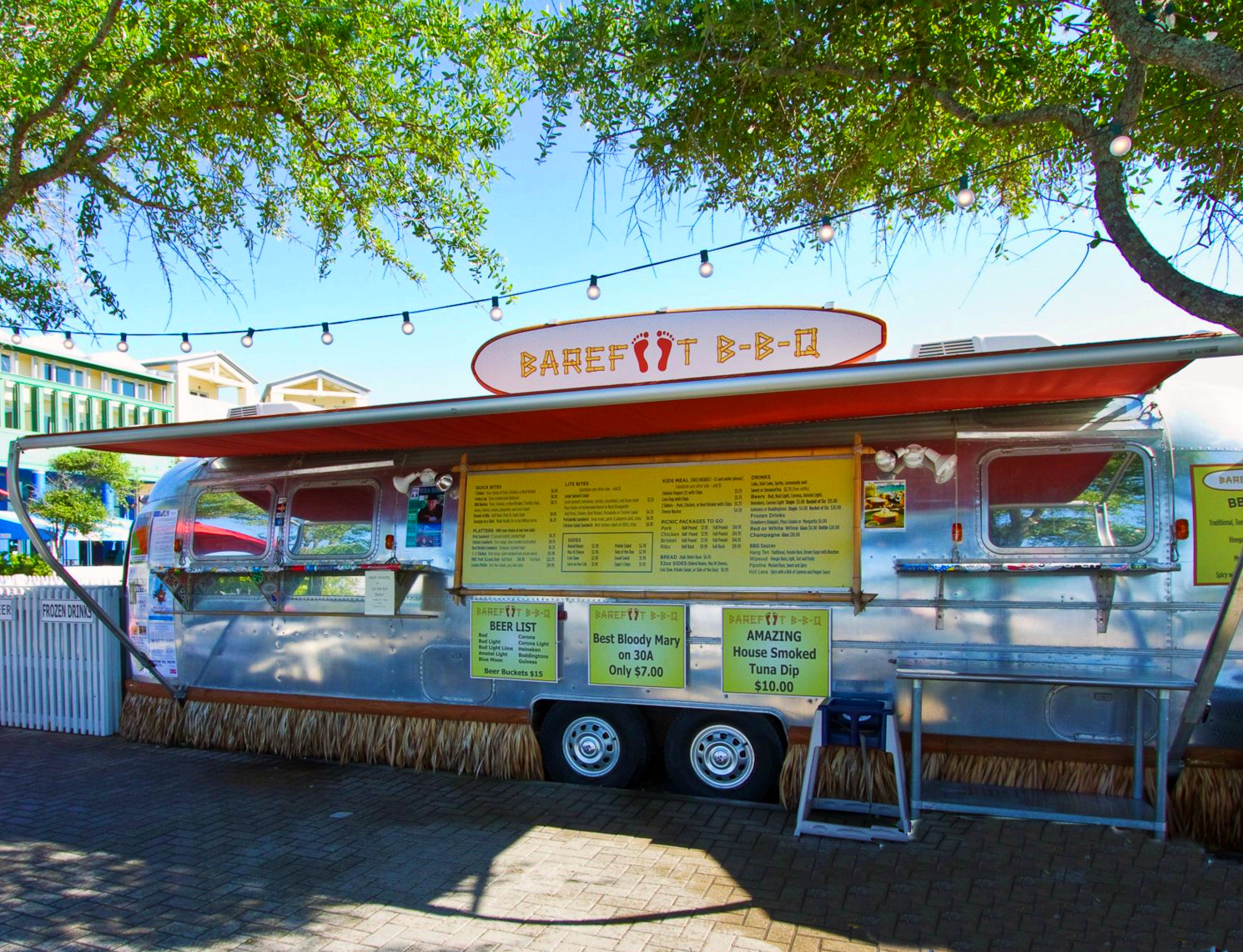 Barefoot BBQ food truck in Seaside Fl