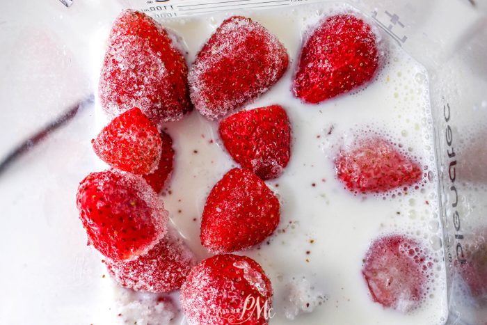 strawberries in milk