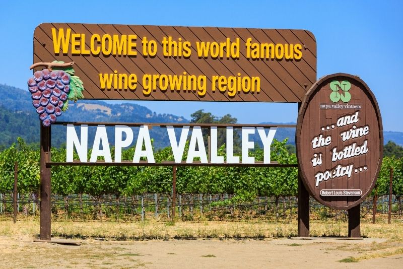 photo of napa valley welcome sign