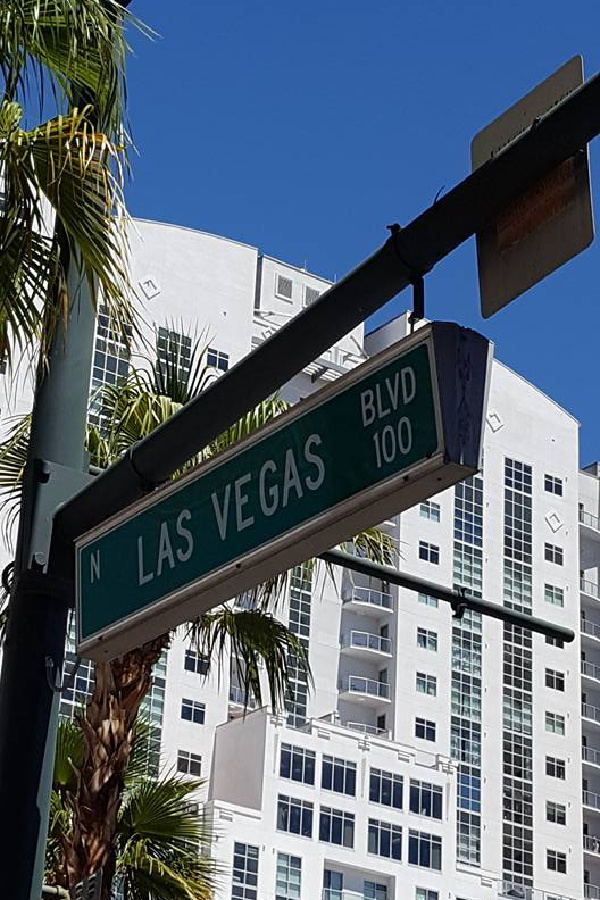 vegas street sign 