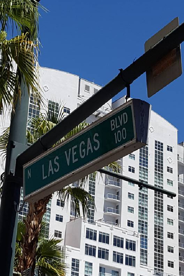 vegas street sign