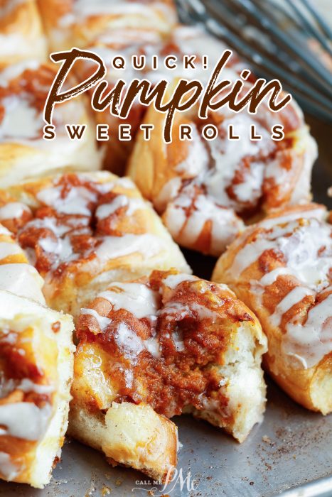 Sweet rolls stuffed with pumpkin.