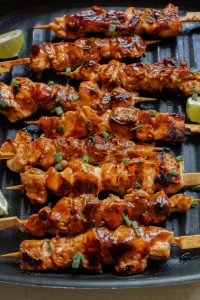 Easy Honey Beer Chicken Kabobs: A Flavorful Grilled Delight!