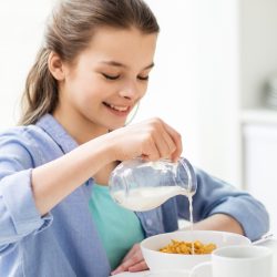 Ensuring that kids start their day with a healthy breakfast can sometimes be challenging amidst the morning rush. However, the benefits of a nutritious morning meal are immense.