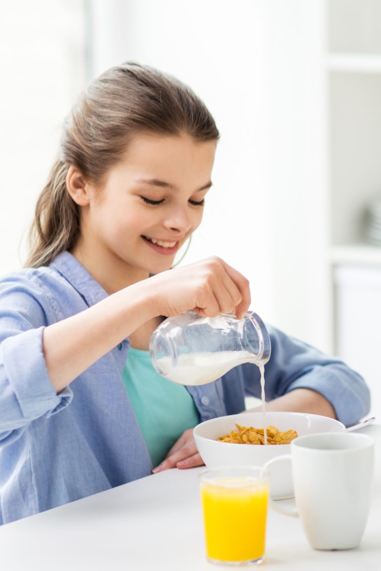 Ensuring that kids start their day with a healthy breakfast can sometimes be challenging amidst the morning rush. However, the benefits of a nutritious morning meal are immense.