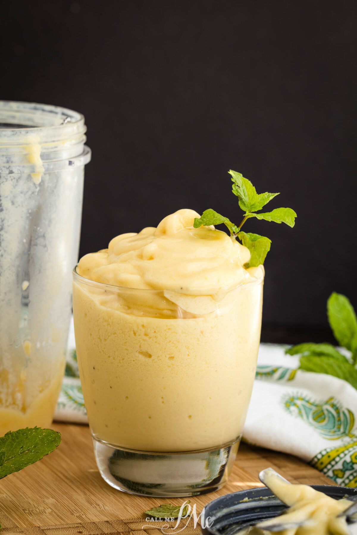 Healthy 3-ingredient pineapple coconut smoothie recipe