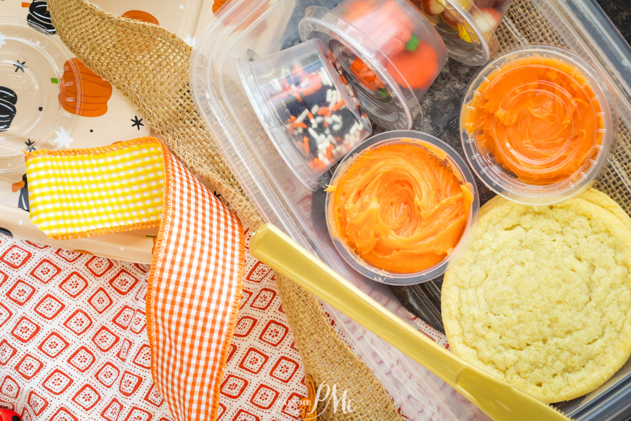 A gift containing biscuit decorating supplies.